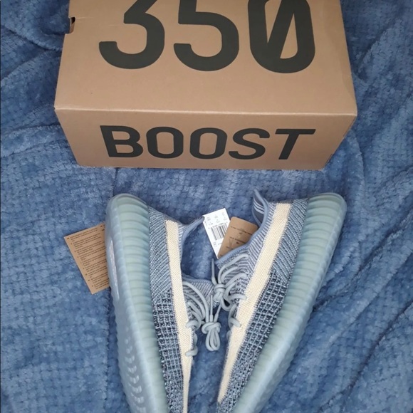 ‼️SOLD Yeezy 350 v2 Ash Blue SOLD‼️ - Picture 5 of 8